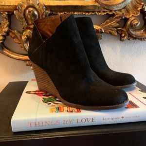 Lucky Brand, Yakeena Wedge Black 9.5M /3” heels.